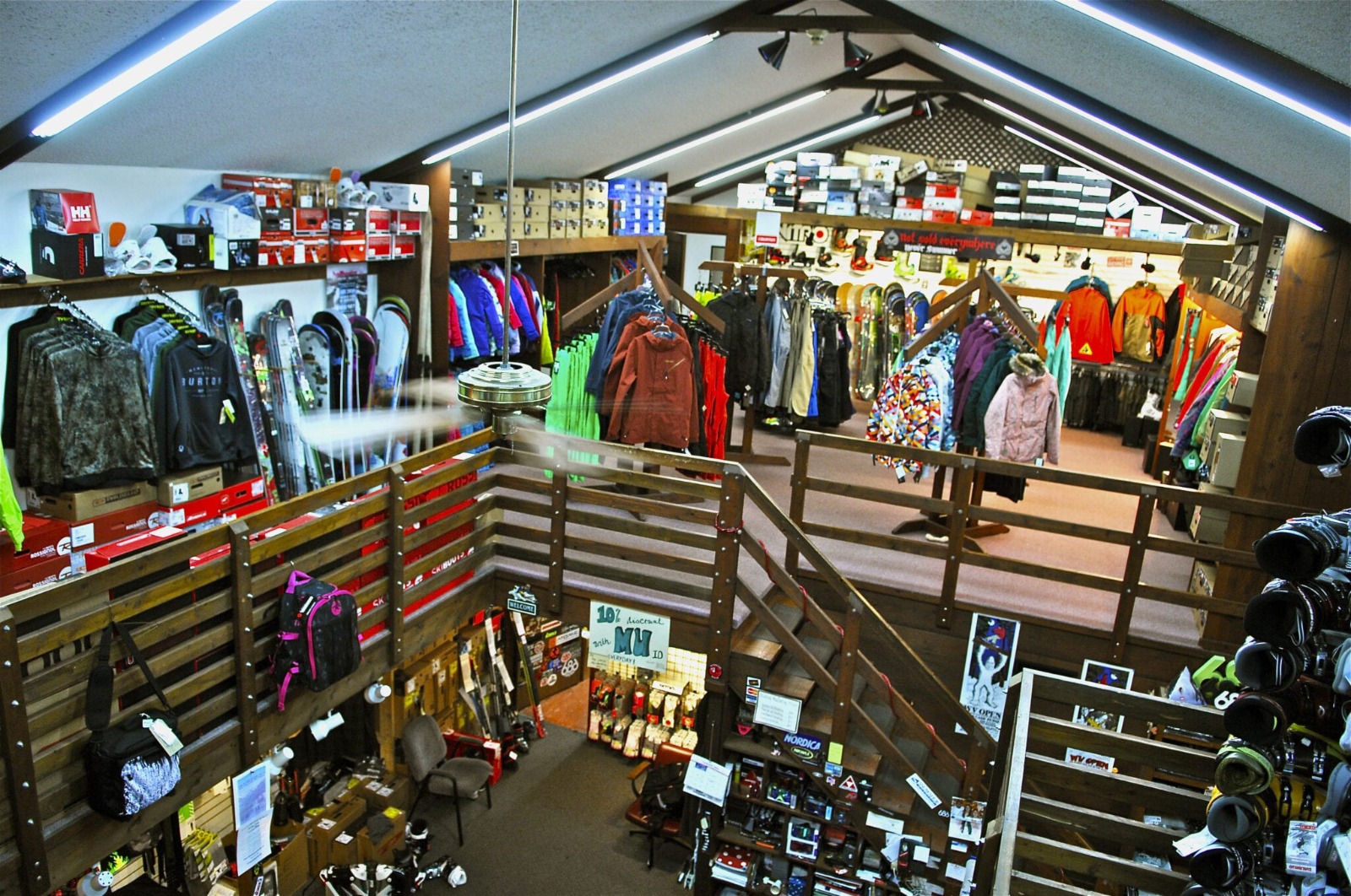 How Seasonal Ski Rentals for Kids New Hampshire Save You Money