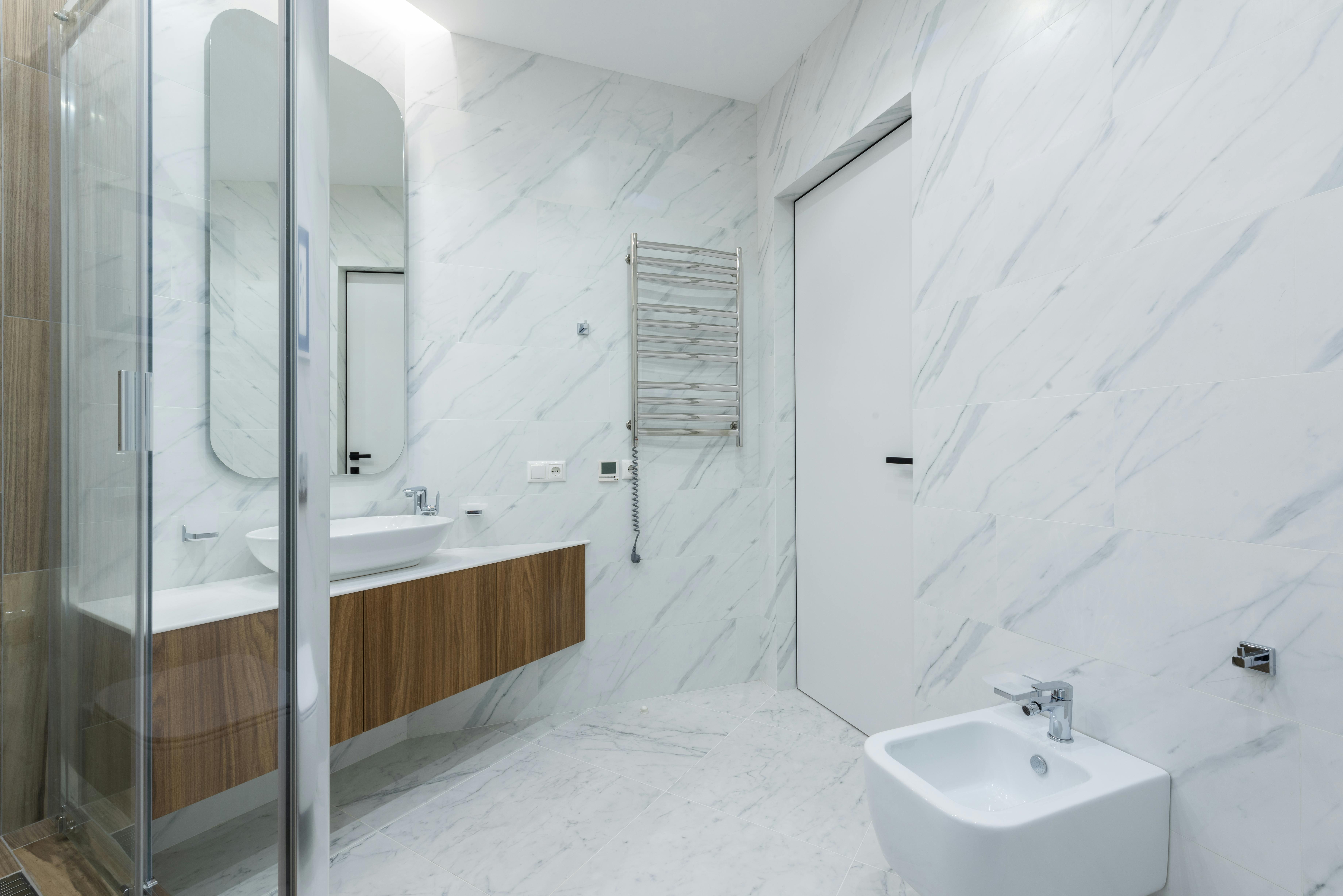 Illuminated Bathroom Cabinets for Stylish Bathroom Design